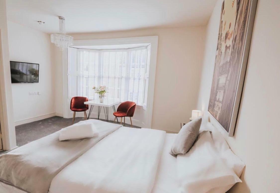 Saffron Suite And Kitchen 萨弗伦沃尔登 外观 照片